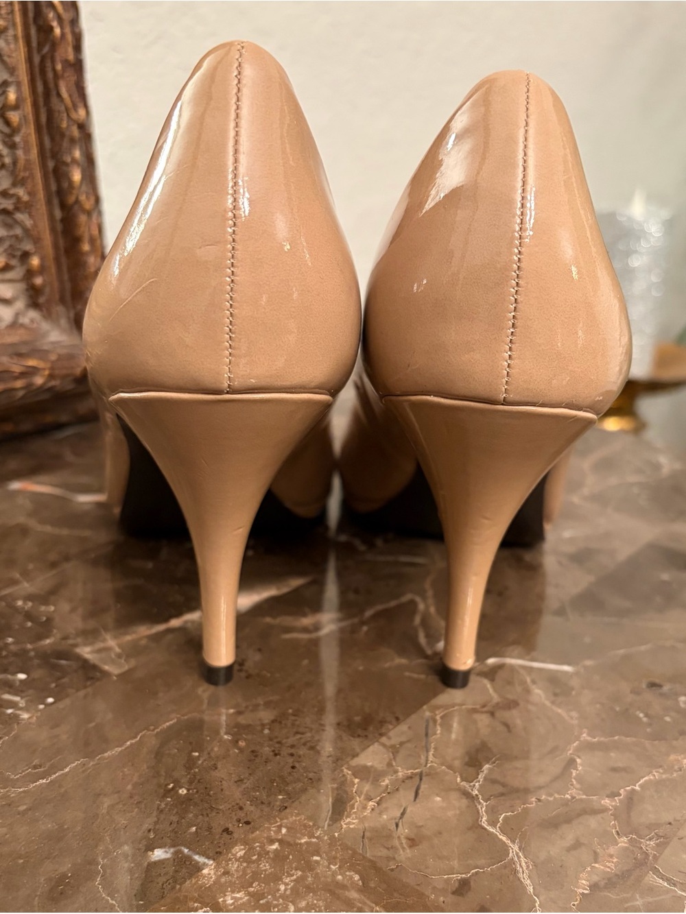 Tahari Pumps Women's Colette Medium Buttercup Patent Heels Size 9M - Picture 10 of 13